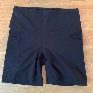 Yogalicious lux high waisted biker short 5” inseam
